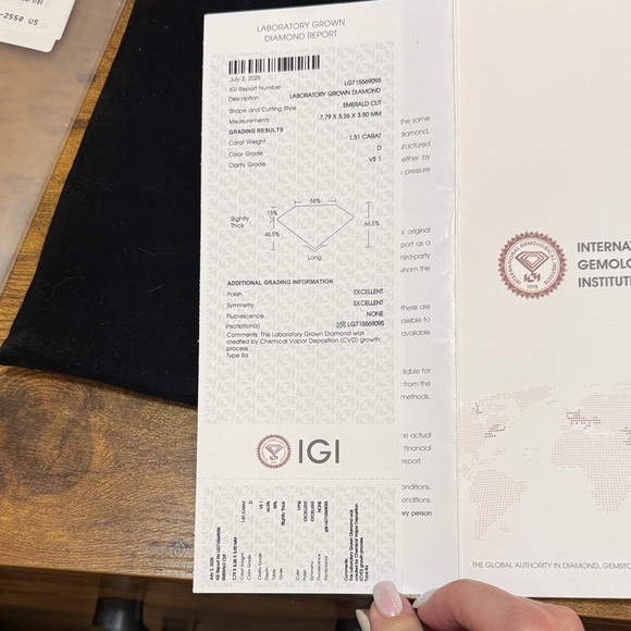 NWT 1.51 Carat Emerald Cut Lab Grown Diamond w/Paperwork - Picture 6 of 14